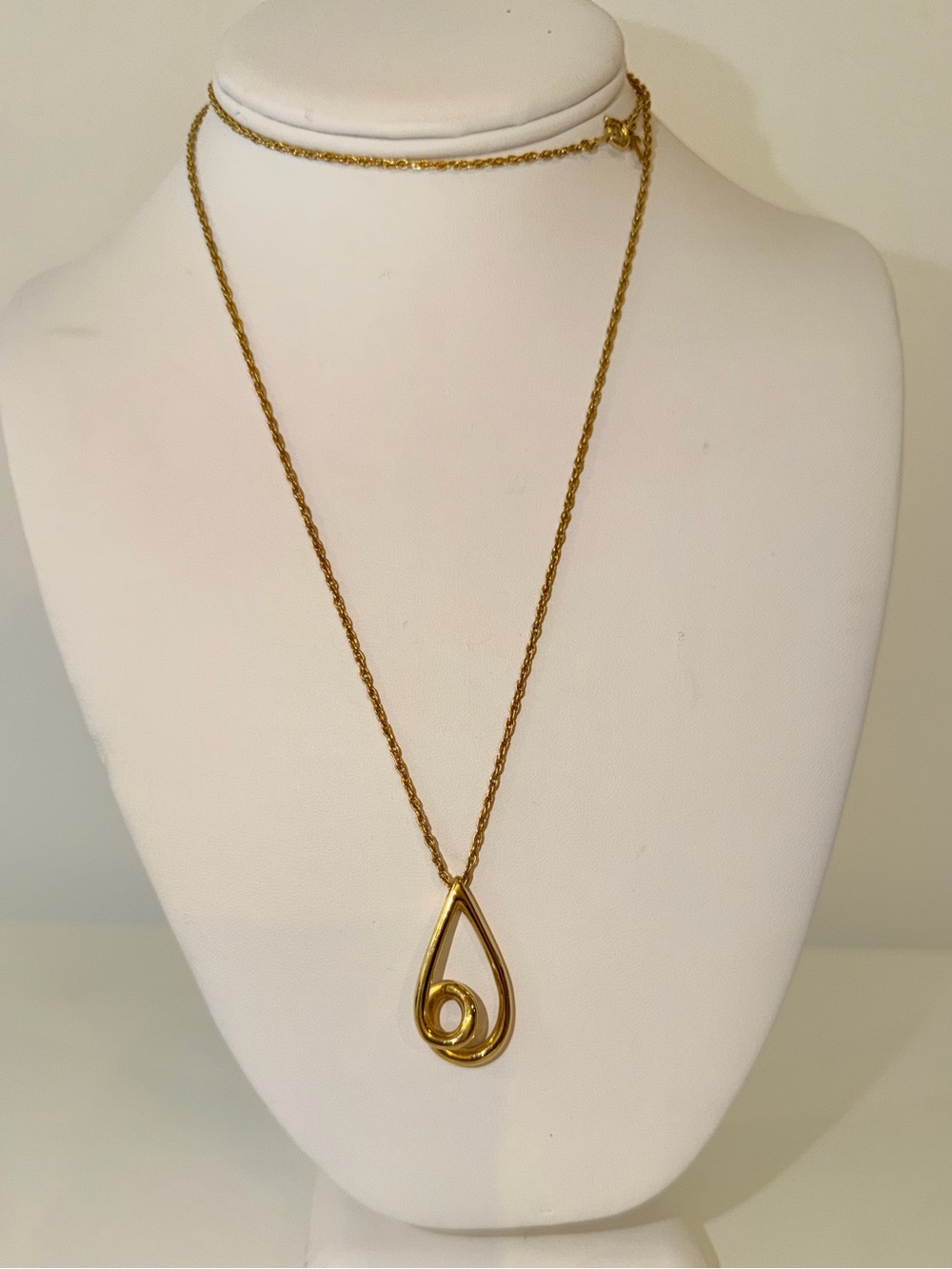 Vintage Signed Trifari Gold-Tone XLong Delicate Pendant Necklace